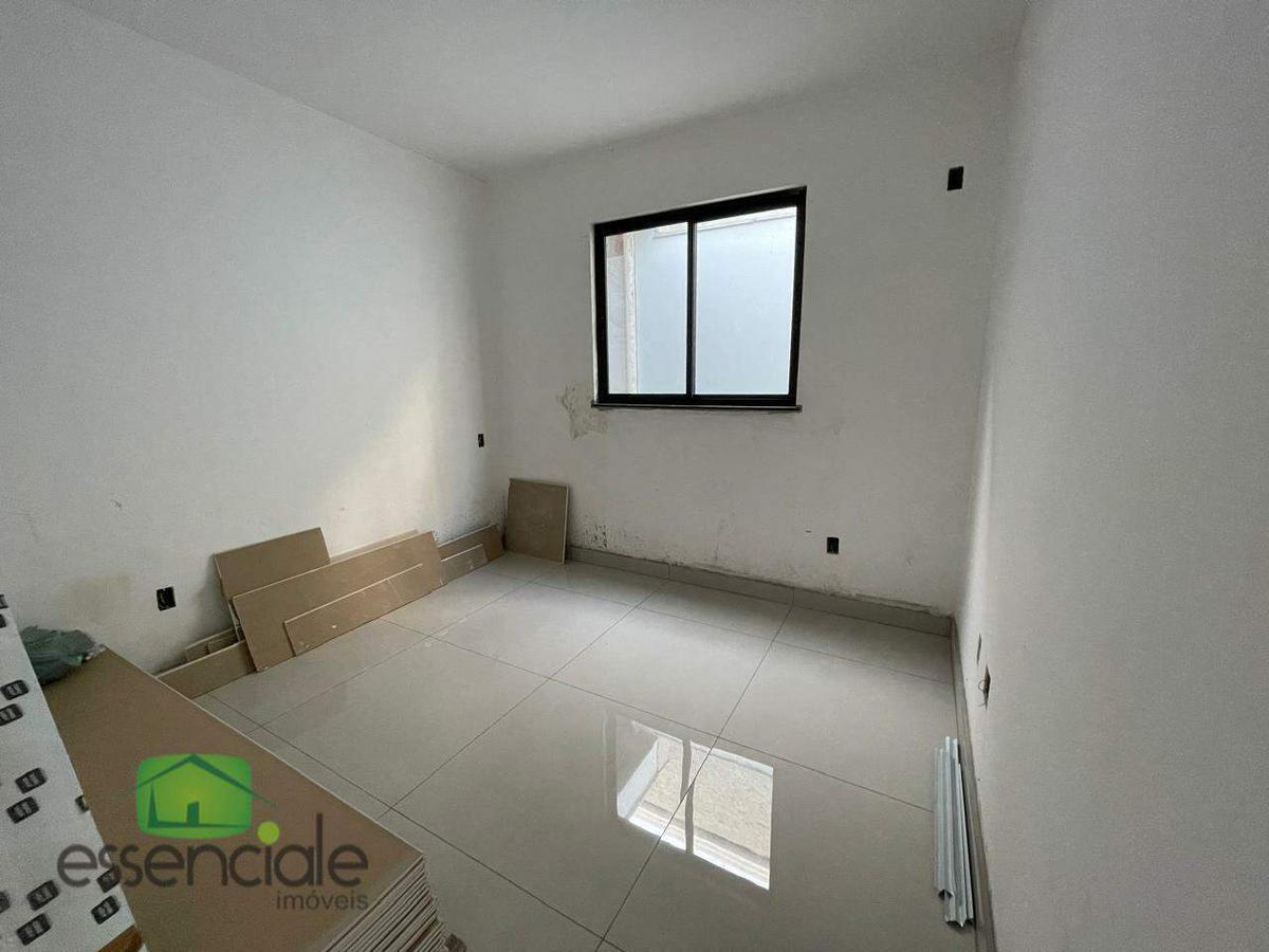 Casa, Europa, 3 Quartos, 3 Vagas, 1 Suíte