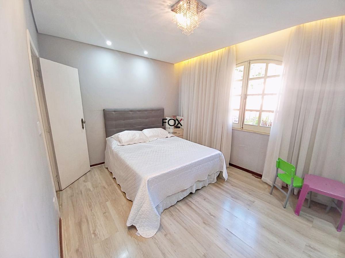 Casa, Santa Lúcia, 5 Quartos, 4 Vagas, 2 Suítes