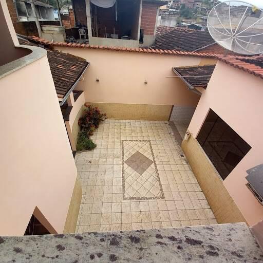 Casa, Universitário, 4 Quartos, 3 Vagas, 1 Suíte