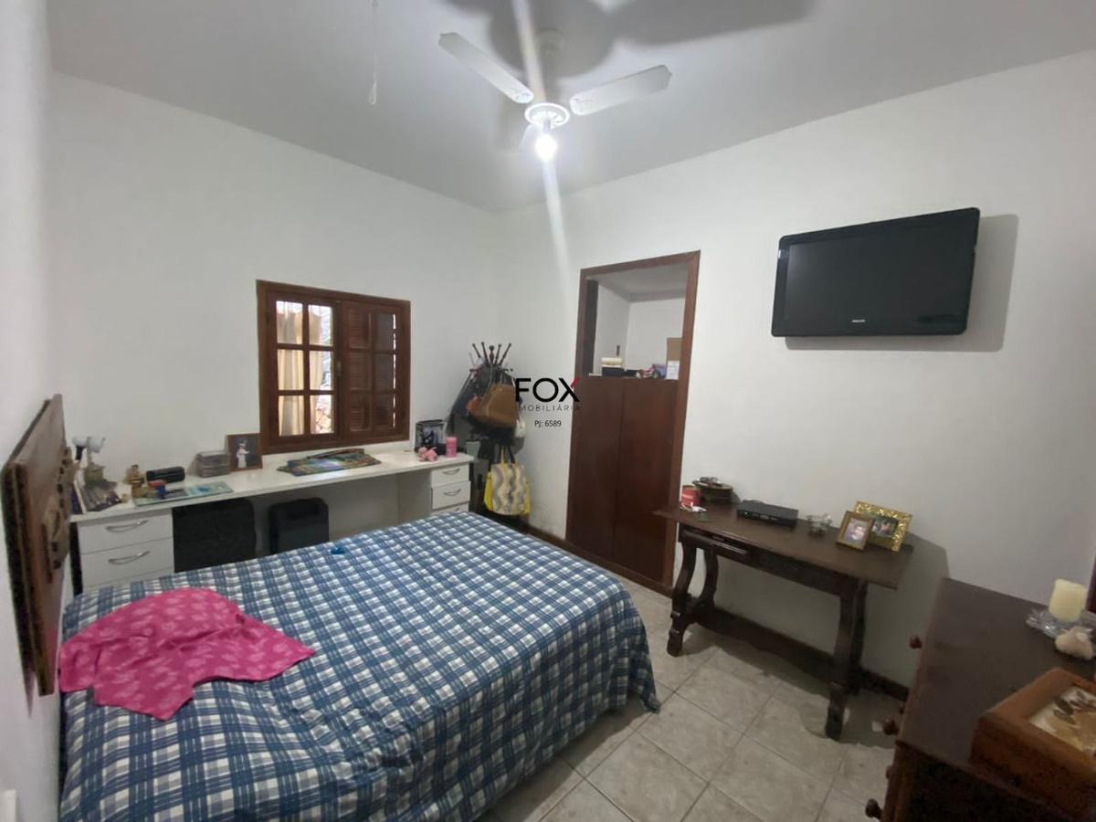 Casa, Havaí, 5 Quartos, 7 Vagas, 2 Suítes