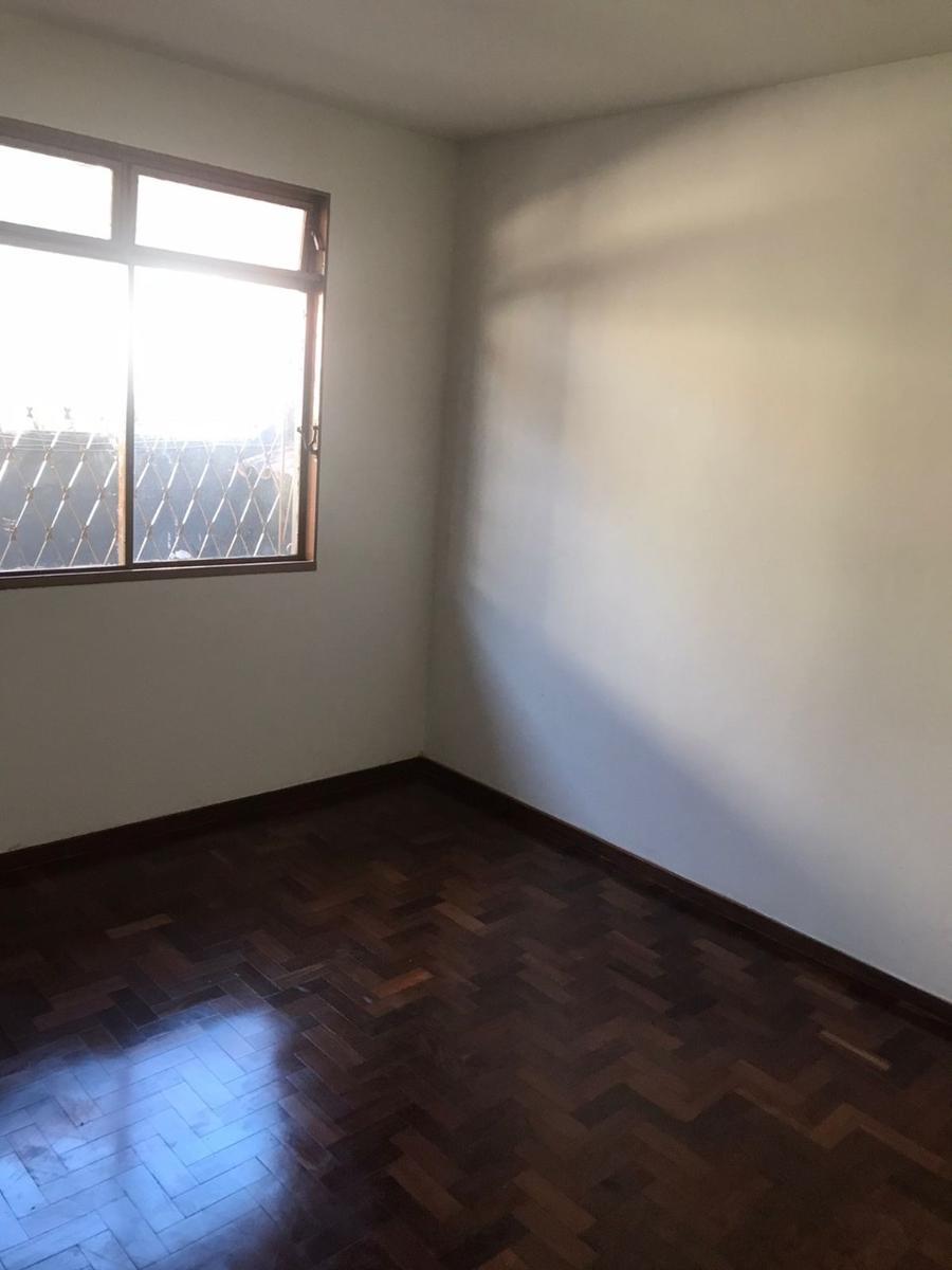 Casa, Santa Branca, 4 Quartos, 4 Vagas, 2 Suítes