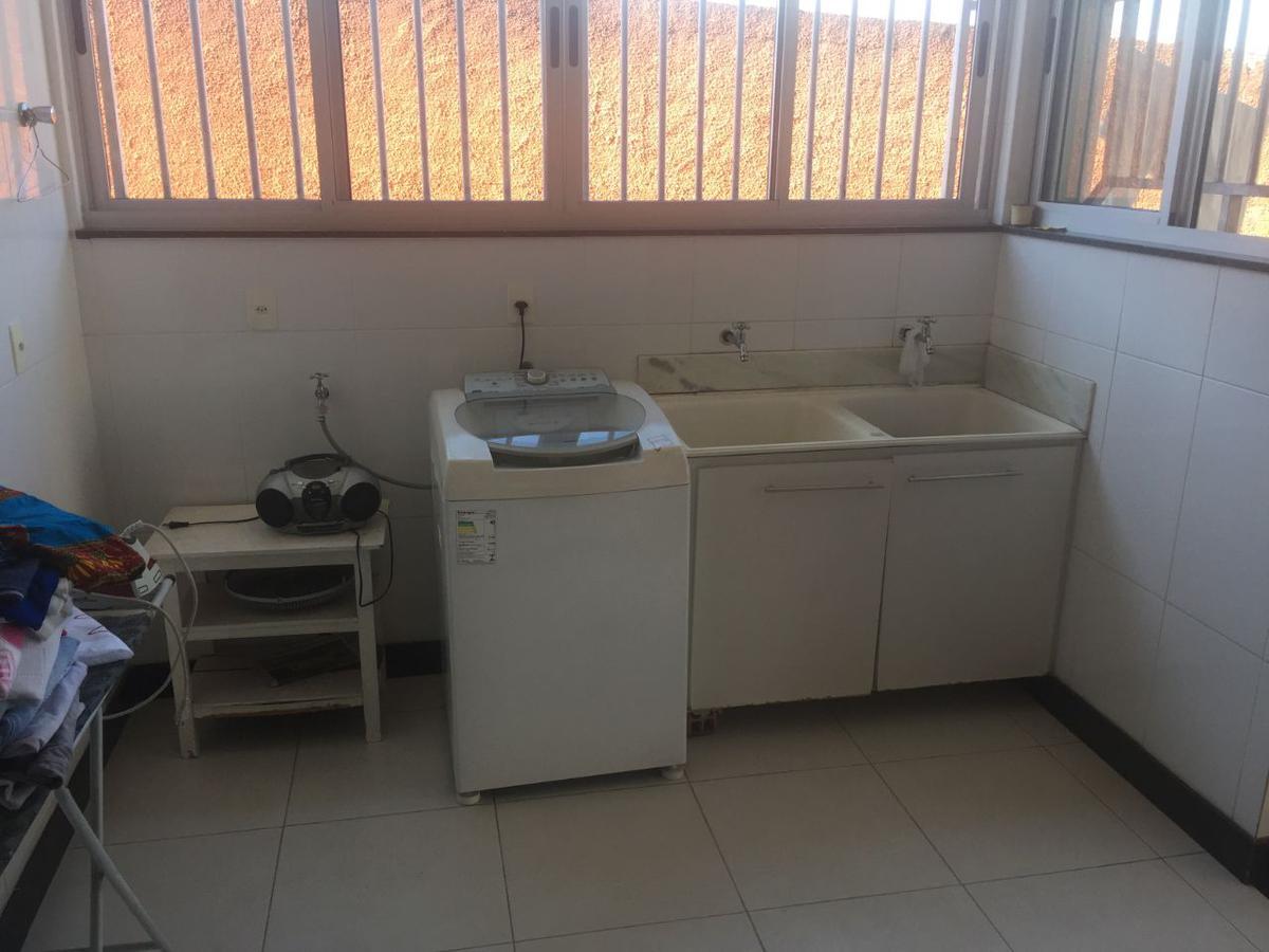 Casa, Coqueiros, 4 Quartos, 7 Vagas, 1 Suíte