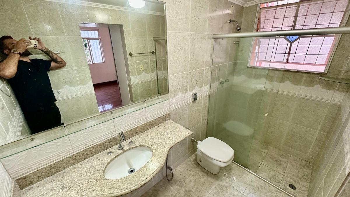 Casa, Itapoã, 5 Quartos, 5 Vagas, 2 Suítes