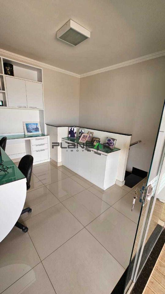 Cobertura, Jardim Riacho das Pedras, 4 Quartos, 2 Vagas, 1 Suíte