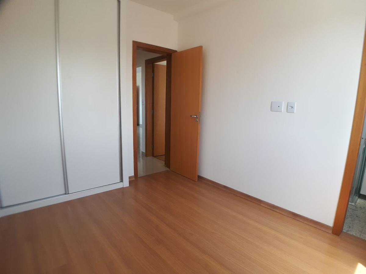 Apartamento, Floresta, 3 Quartos, 2 Vagas, 1 Suíte