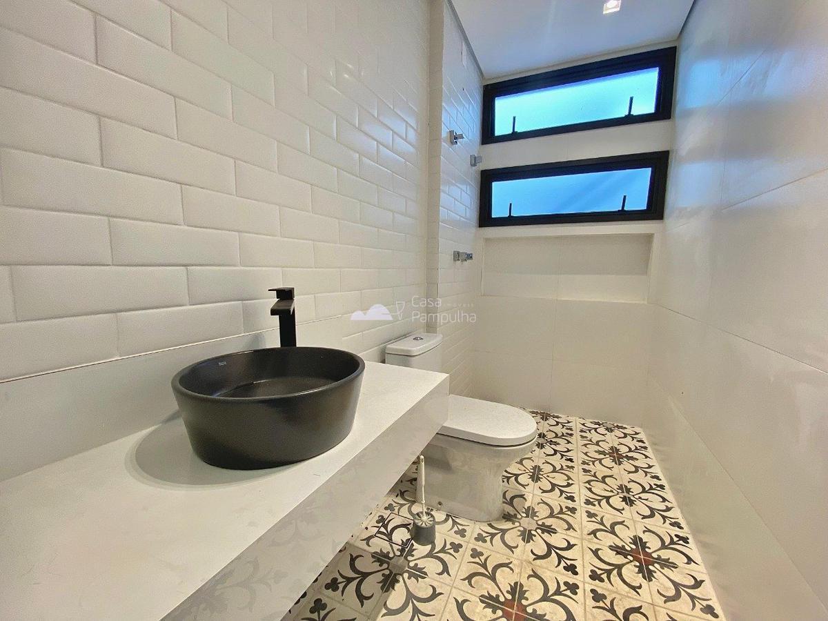 Casa, Planalto, 4 Quartos, 2 Vagas, 3 Suítes