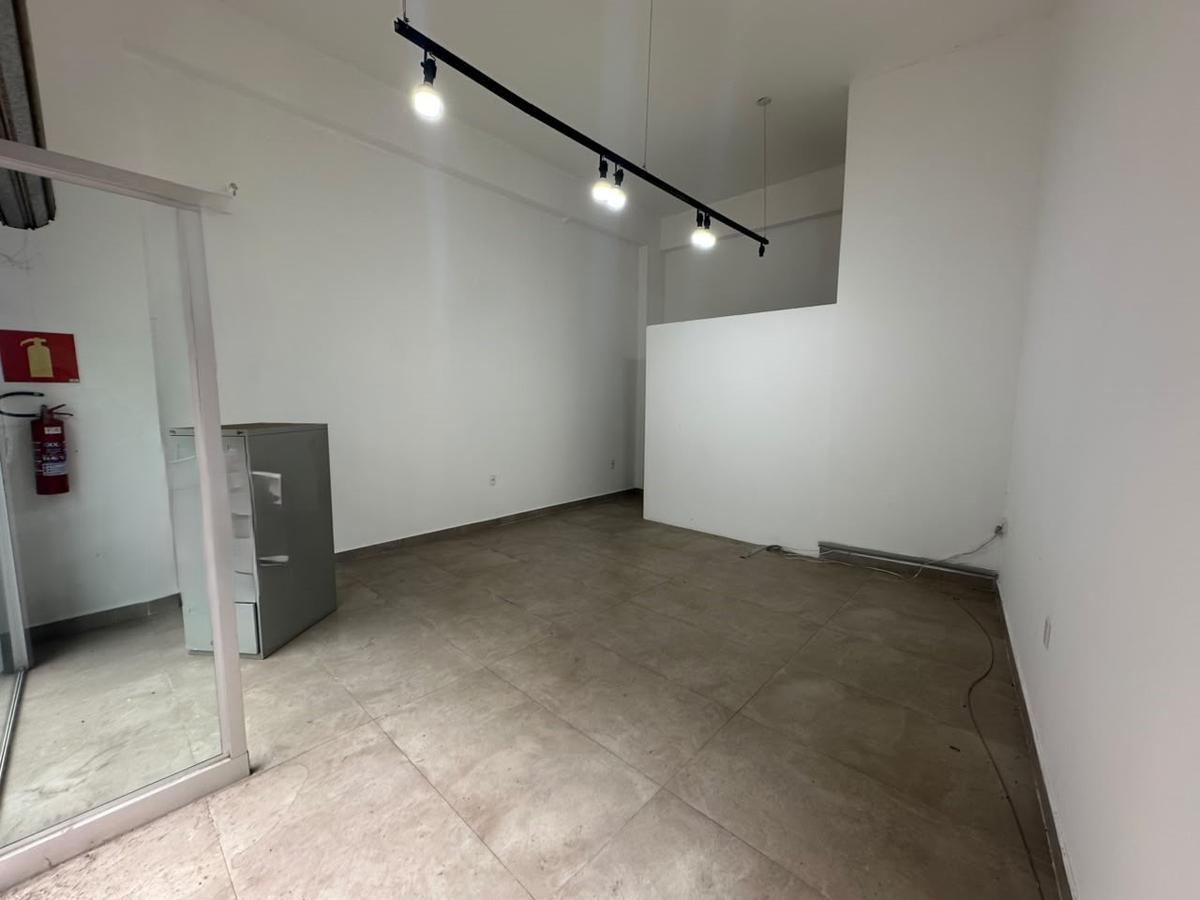 Andar, Centro, 0 Quarto, 0 Vaga