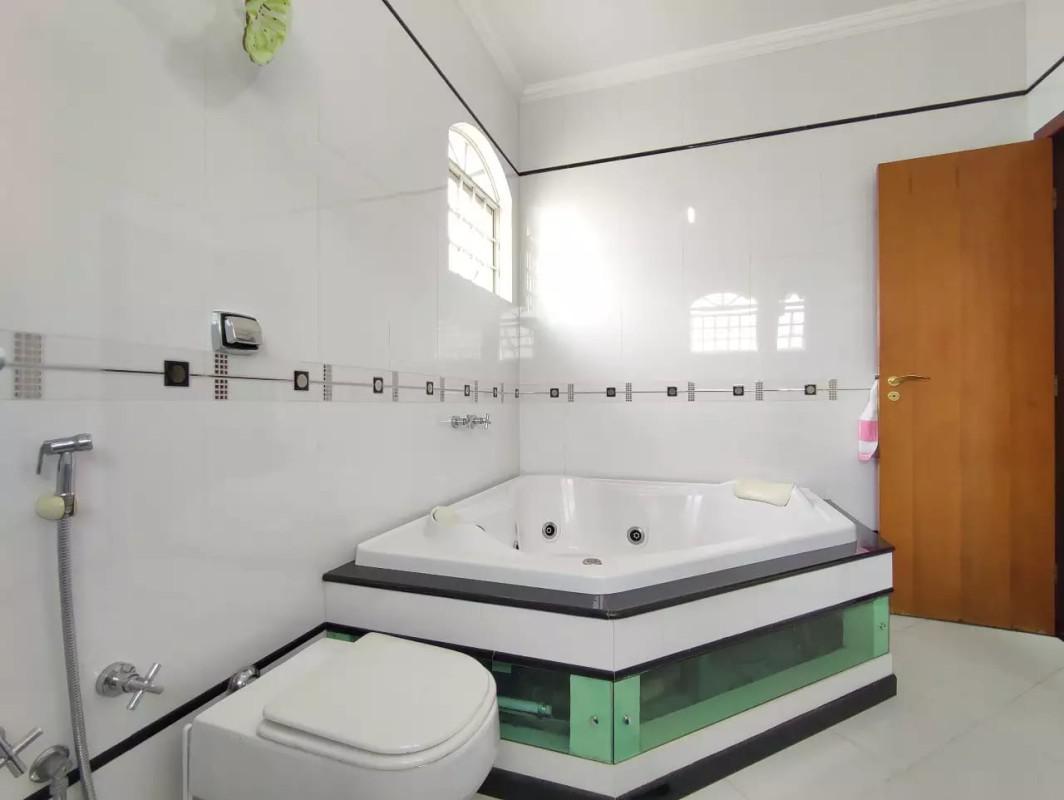 Casa, Tirol, 4 Quartos, 4 Vagas, 1 Suíte