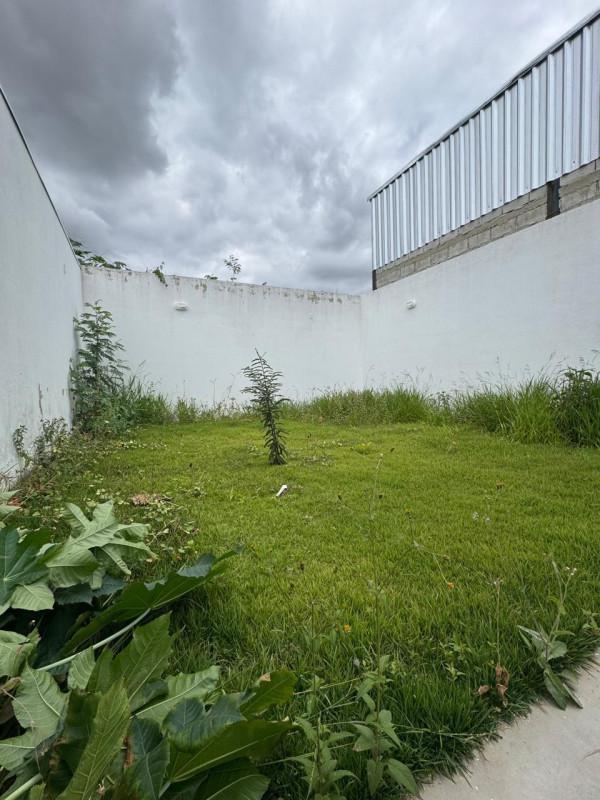 Casa, Tropical, 3 Quartos, 4 Vagas, 1 Suíte