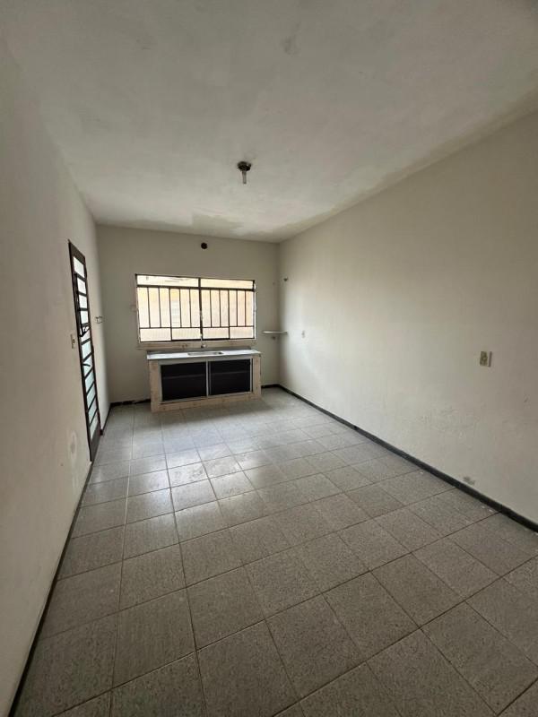 Casa, Centro, 2 Quartos, 1 Vaga