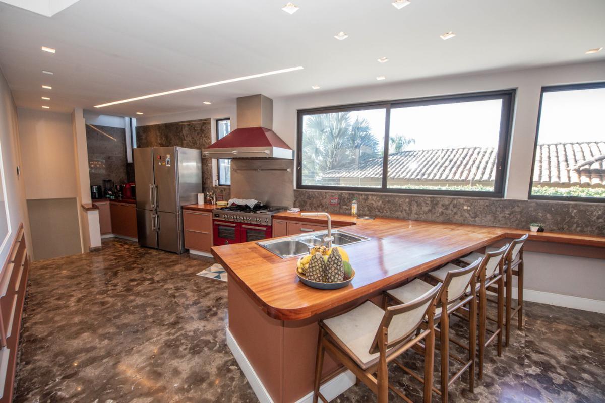 Casa, Bandeirantes (pampulha), 4 Quartos, 10 Vagas, 3 Suítes
