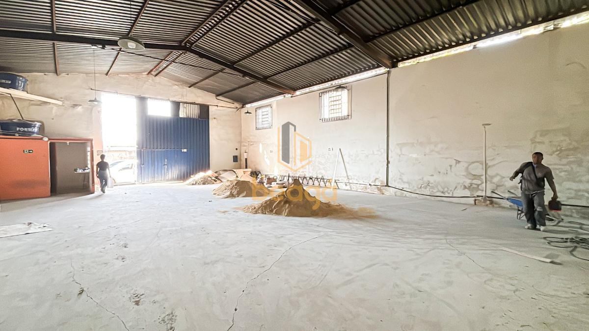 Galpão, Parque Turistas, 0 Quarto, 1 Vaga