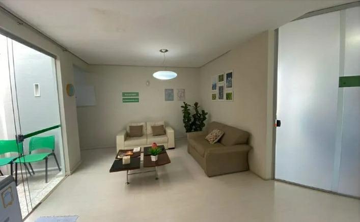 Casa, Estoril, 3 Quartos, 6 Vagas, 3 Suítes
