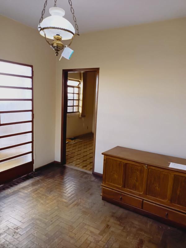 Casa, João Pinheiro, 5 Quartos, 3 Vagas, 1 Suíte