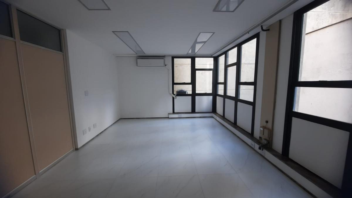 Sala, Santa Efigênia, 0 Quarto, 1 Vaga