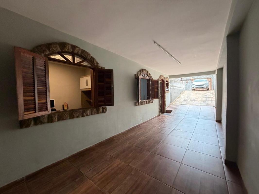Casa, Novo Horizonte, 3 Quartos, 4 Vagas, 1 Suíte