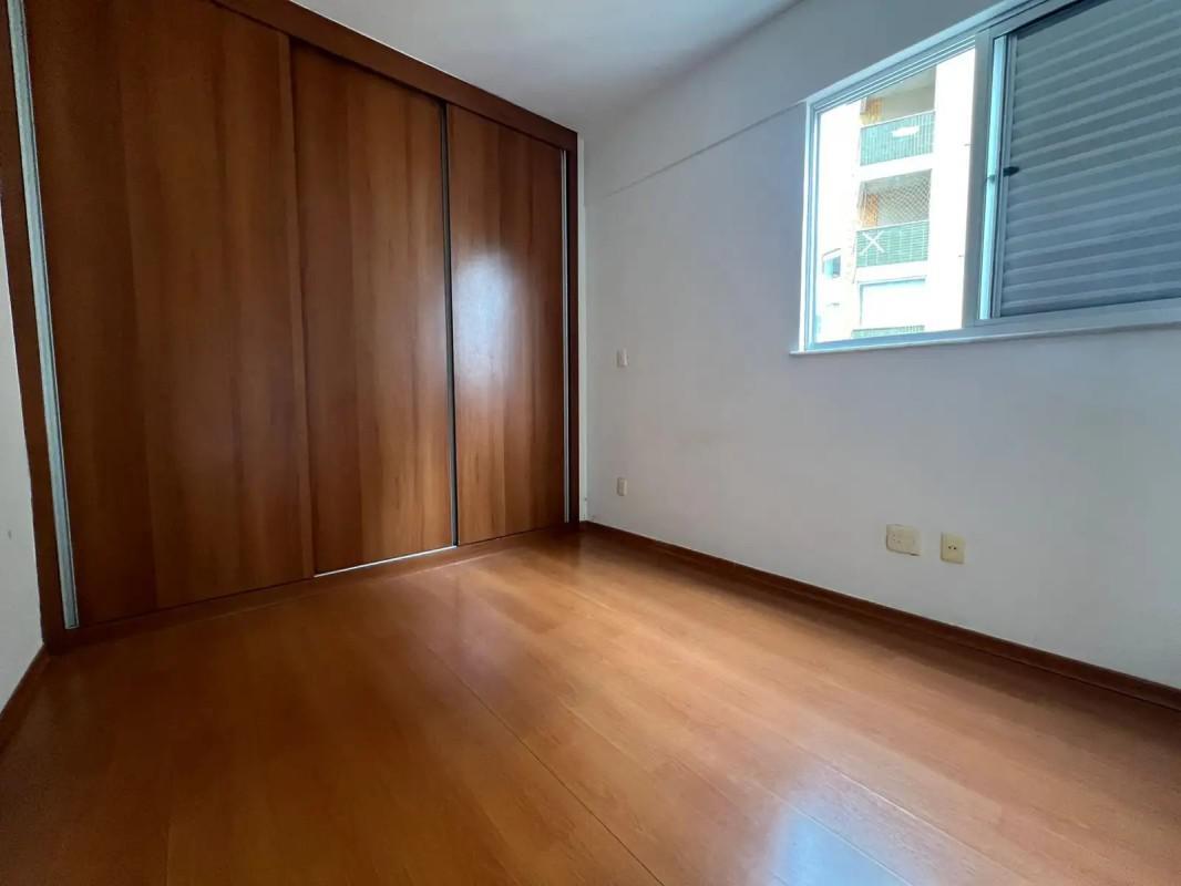 Apartamento, Estoril, 3 Quartos, 1 Vaga, 1 Suíte