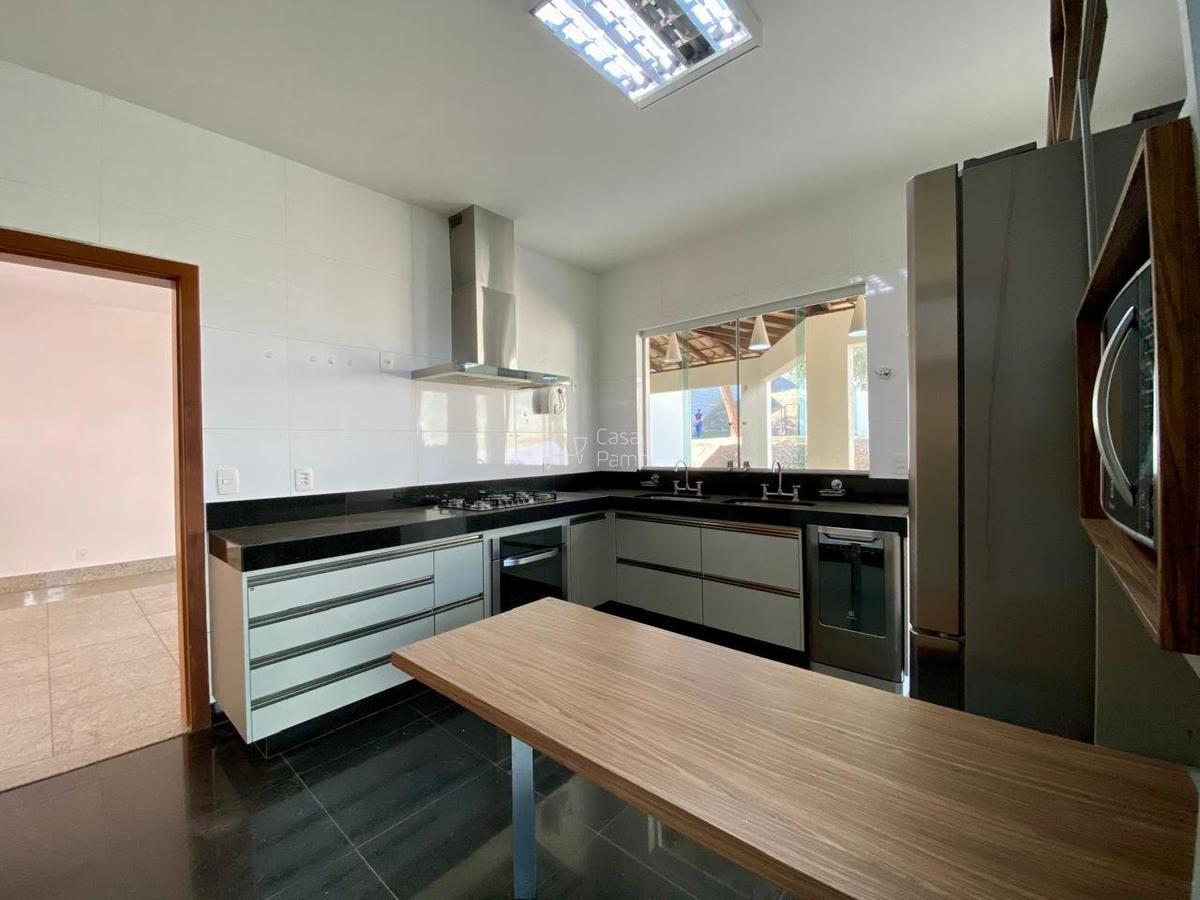 Casa, Bandeirantes (pampulha), 3 Quartos, 6 Vagas, 1 Suíte