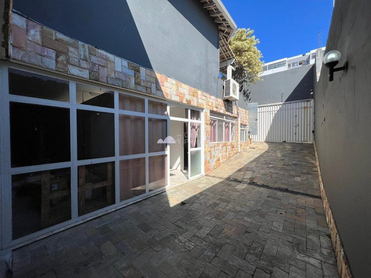 Casa, Heliópolis, 3 Quartos, 5 Vagas, 1 Suíte