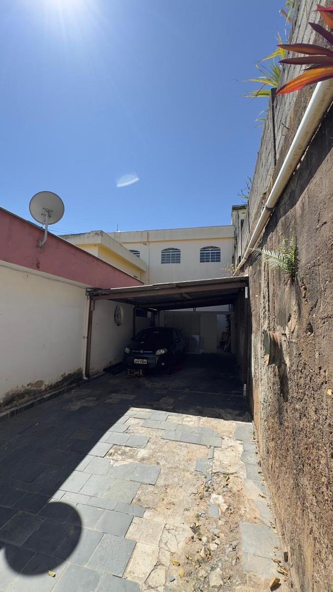 Casa, Fernão Dias, 3 Quartos, 4 Vagas, 1 Suíte