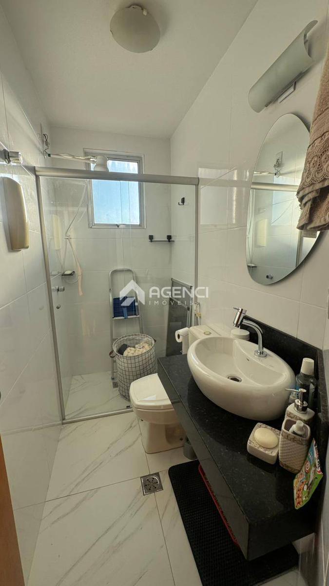Apartamento, Castelo, 2 Quartos, 0 Vaga, 1 Suíte