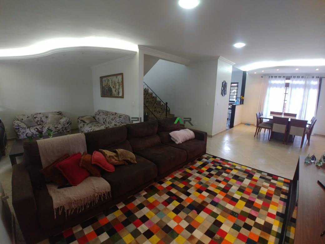 Casa, Jardim Riacho das Pedras, 4 Quartos, 8 Vagas, 1 Suíte