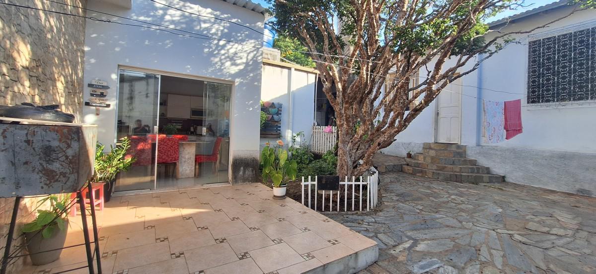 Casa, Colégio Batista, 4 Quartos, 2 Vagas