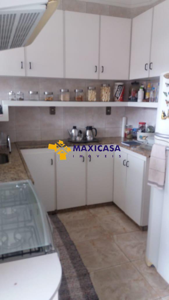 Casa, Caiçaras, 4 Quartos, 3 Vagas, 1 Suíte