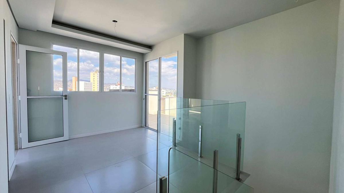 Cobertura, Santa Inês, 3 Quartos, 2 Vagas, 1 Suíte