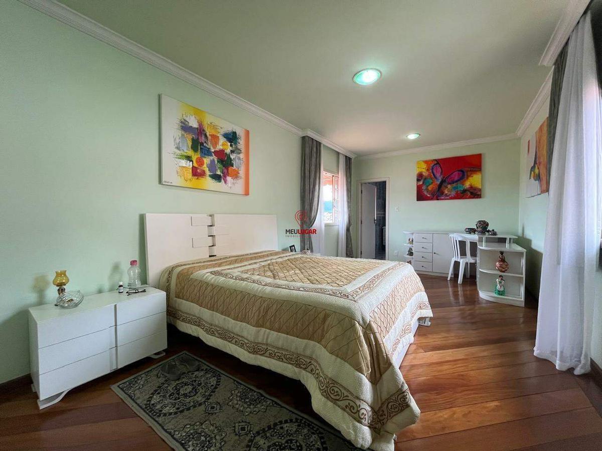 Casa, Diamante, 4 Quartos, 2 Vagas, 1 Suíte