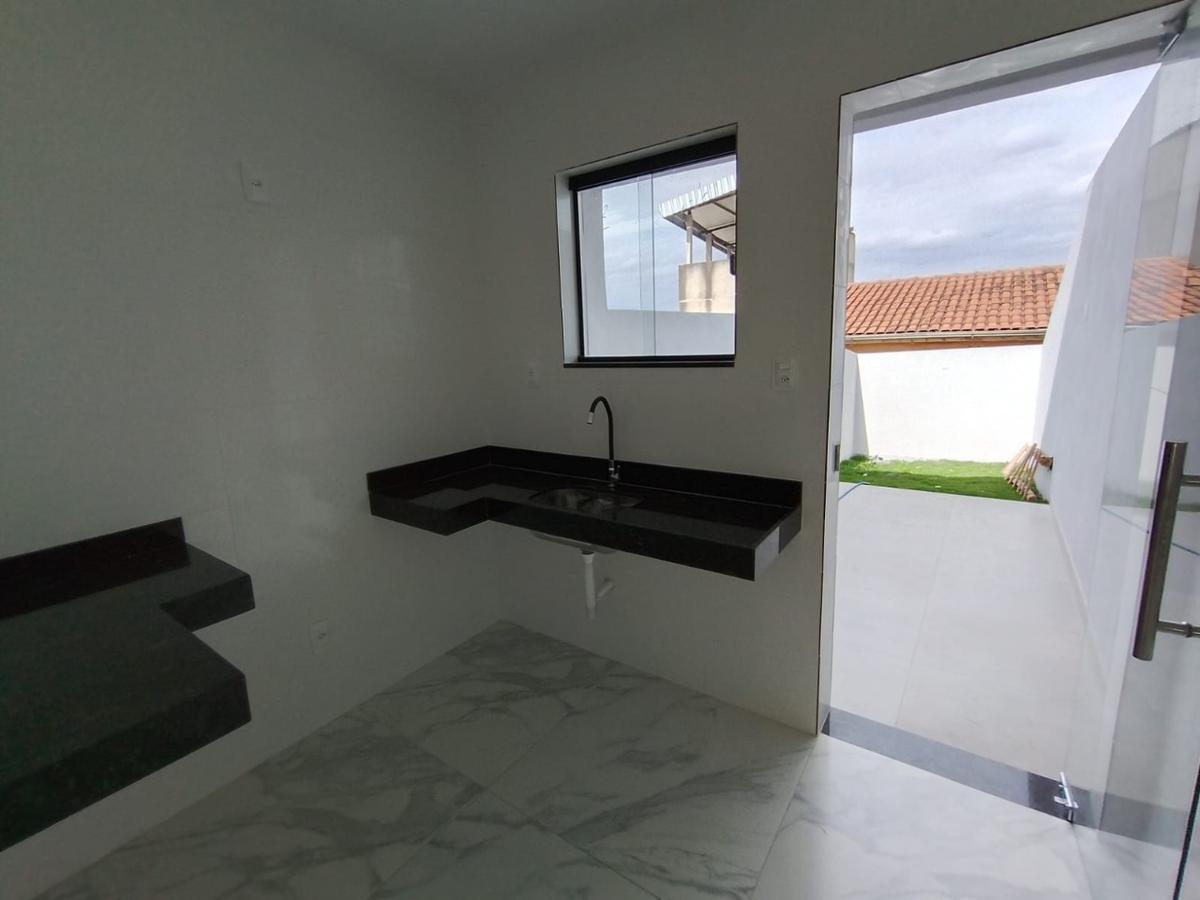 Casa, Jardim Leblon, 2 Quartos, 2 Vagas