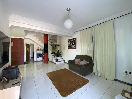 Casa, Alipinho, 5 Quartos, 2 Vagas, 3 Suítes