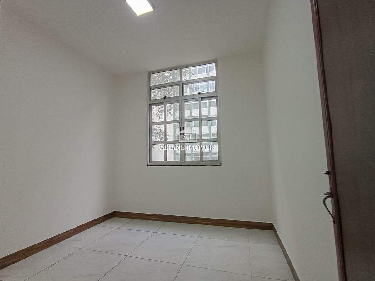 Apartamento, Centro, 2 Quartos, 0 Vaga