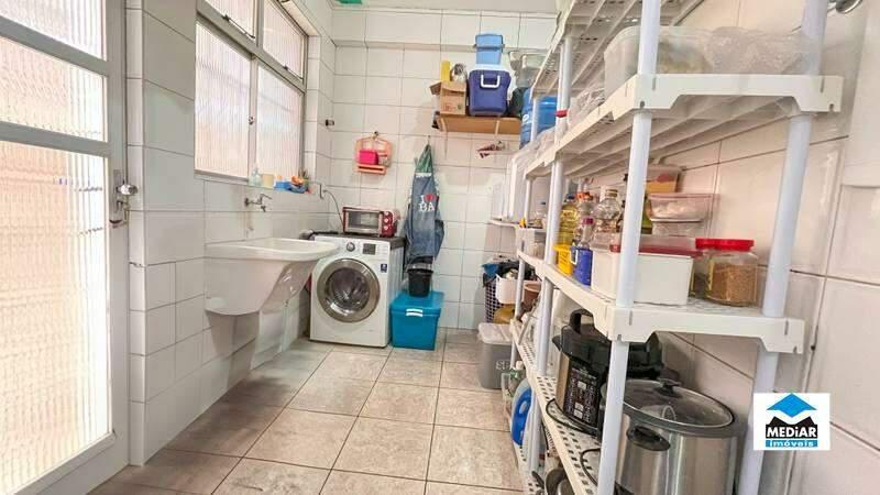 Casa, Buritis, 5 Quartos, 4 Vagas, 1 Suíte