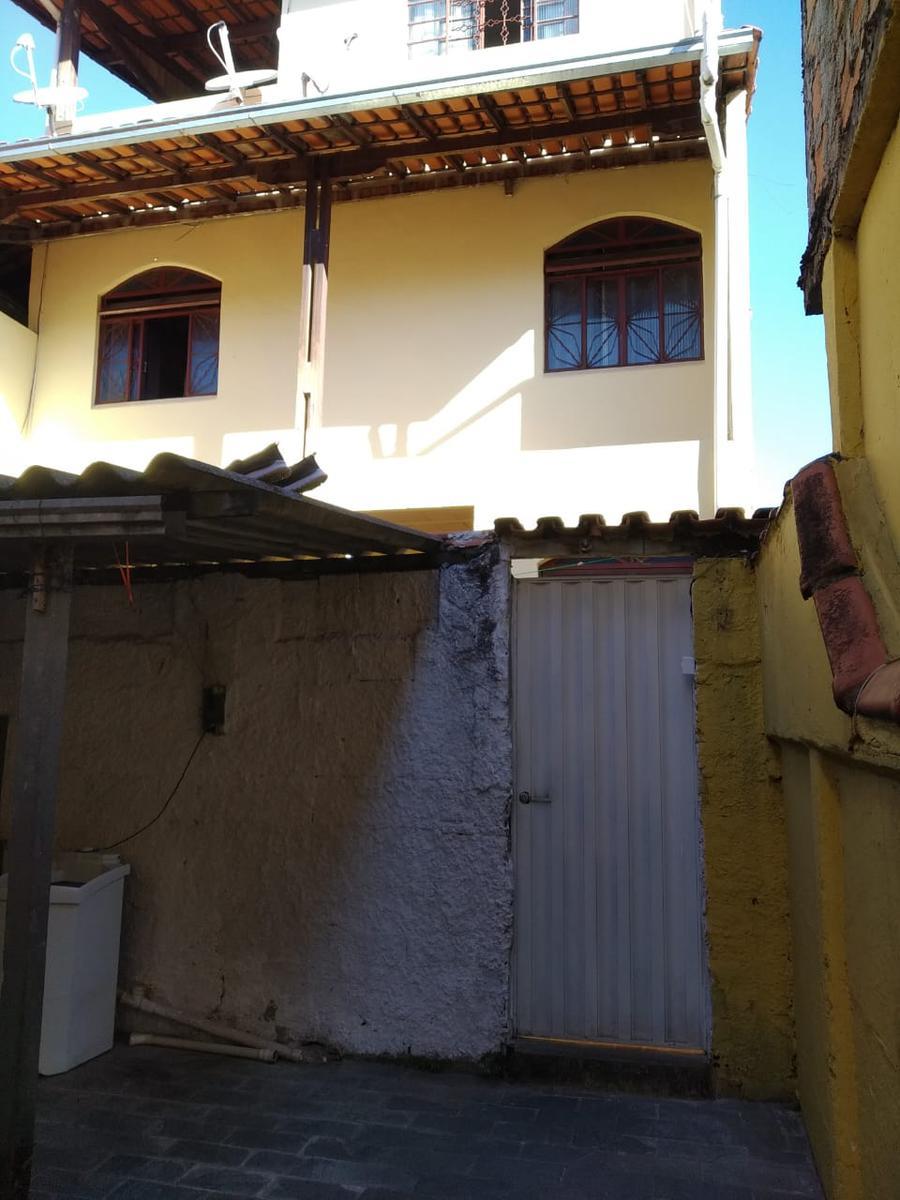 Casa, Betânia, 8 Quartos, 2 Vagas, 1 Suíte