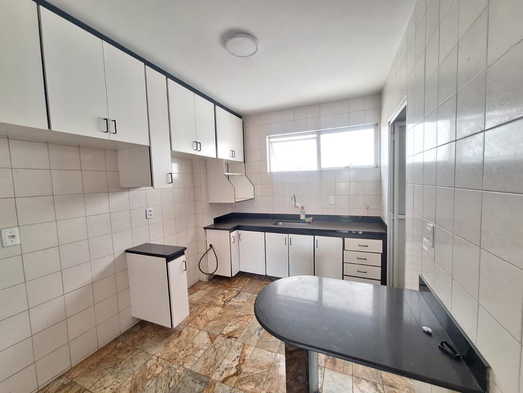 Apartamento, Colégio Batista, 4 Quartos, 2 Vagas, 1 Suíte