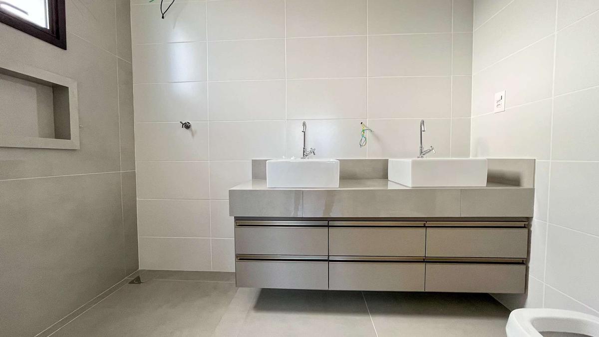 Apartamento, Castelo, 3 Quartos, 2 Vagas, 3 Suítes