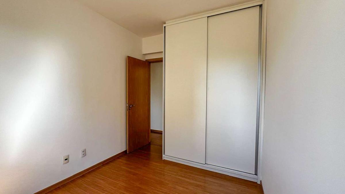 Apartamento, Estoril, 3 Quartos, 2 Vagas, 1 Suíte