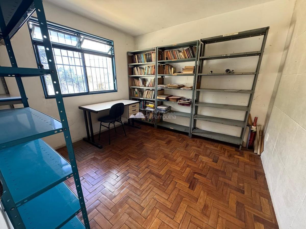 Casa, Santa Branca, 3 Quartos, 4 Vagas, 1 Suíte