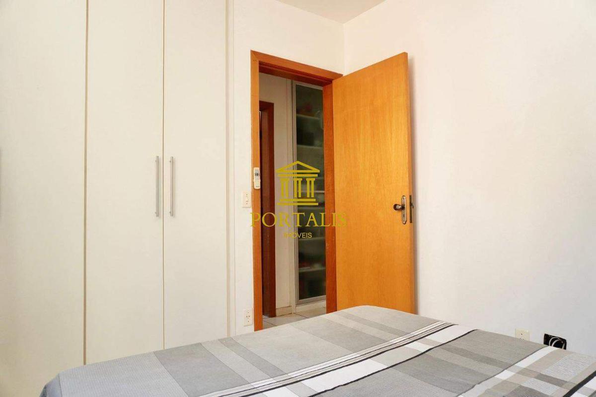 Apartamento, Sagrada Família, 3 Quartos, 1 Vaga, 1 Suíte