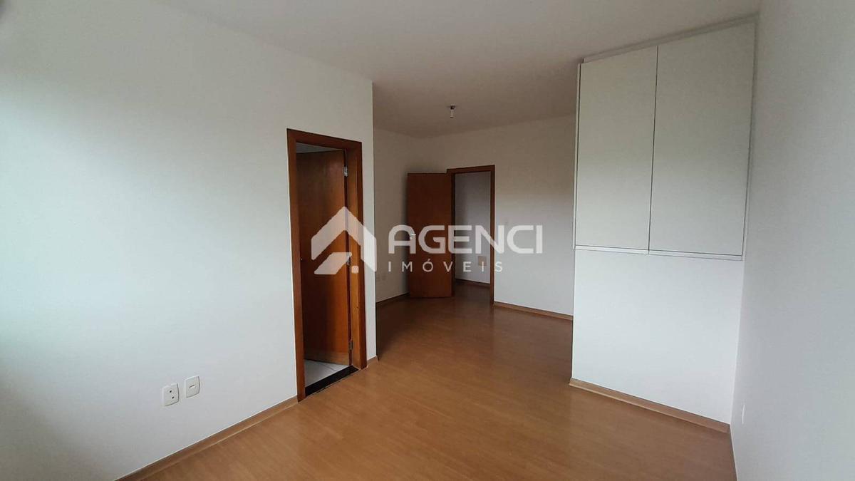 Casa, Paquetá, 2 Quartos, 0 Vaga, 2 Suítes