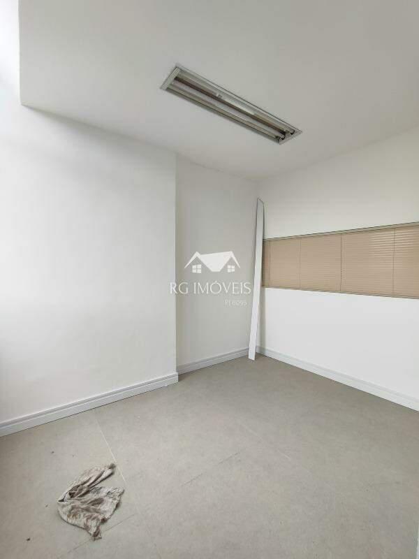 Andar, Estoril, 0 Quarto, 5 Vagas