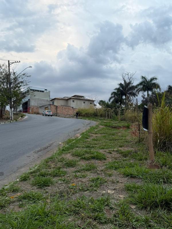 Lote, Liberdade, 0 Quarto, 0 Vaga