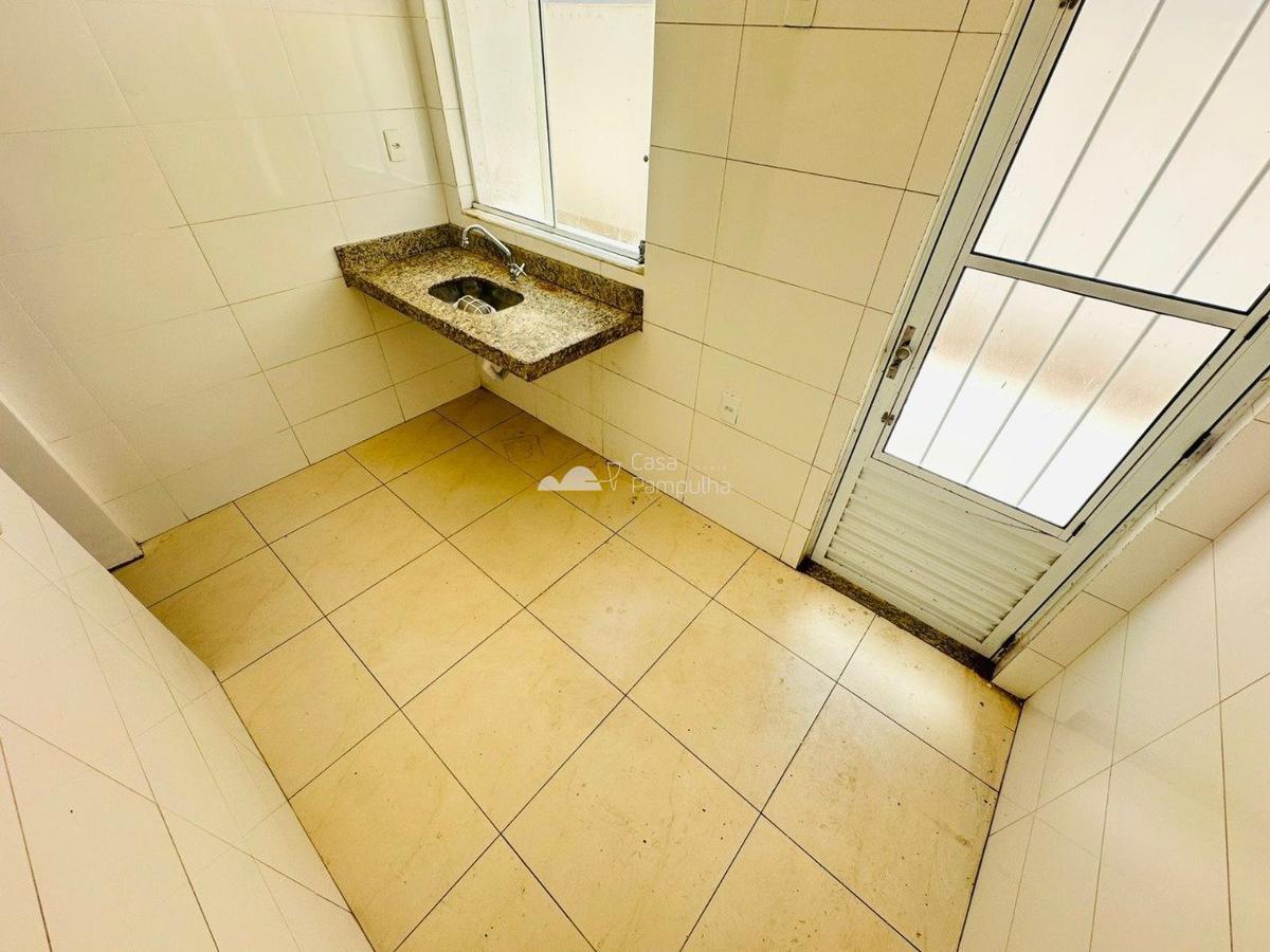 Apartamento, Santa Mônica, 2 Quartos, 1 Vaga