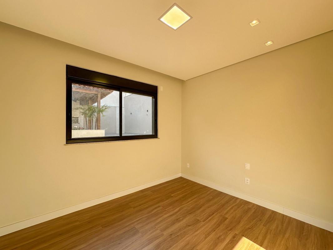 Casa, Santa Rosa, 3 Quartos, 3 Vagas, 1 Suíte