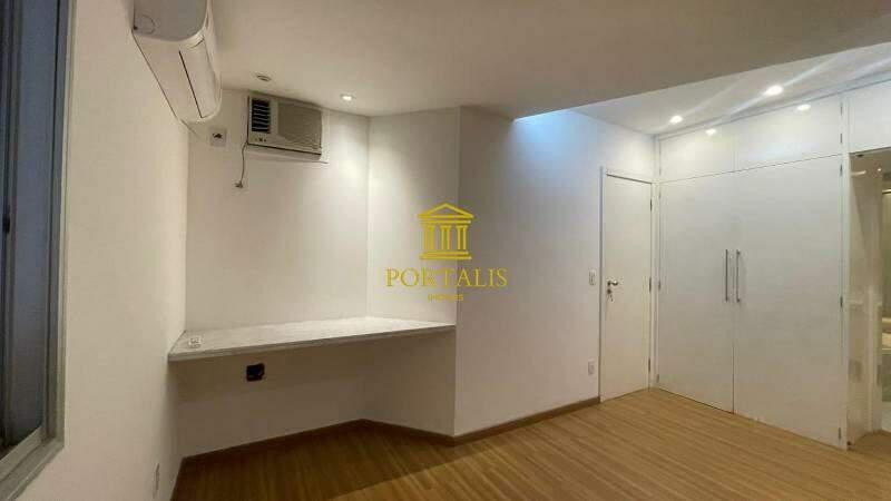 Cobertura, Funcionários, 3 Quartos, 2 Vagas, 1 Suíte