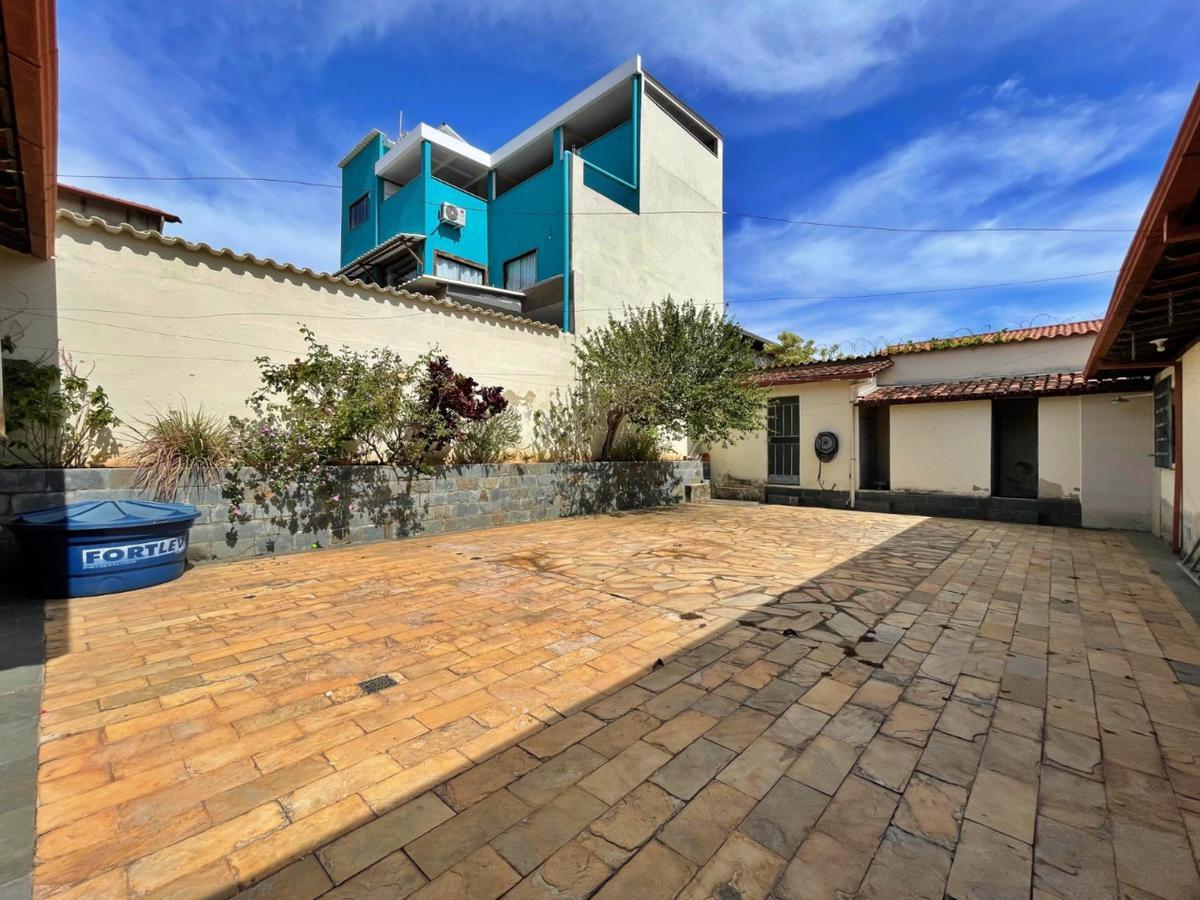 Casa, Jardim Leblon, 3 Quartos, 4 Vagas, 1 Suíte
