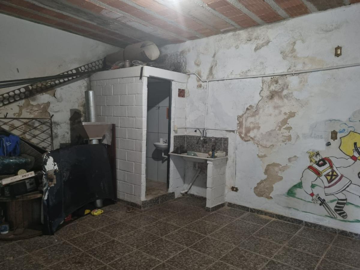 Andar, Centro, 0 Quarto, 0 Vaga