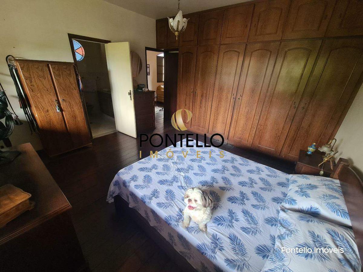 Casa, Cachoeirinha, 9 Quartos, 2 Vagas, 1 Suíte