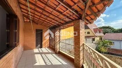 Casa, Camargos, 4 Quartos, 0 Vaga, 1 Suíte